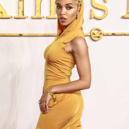 FKA Twigs Poses at “The King’s Man” Premiere in London