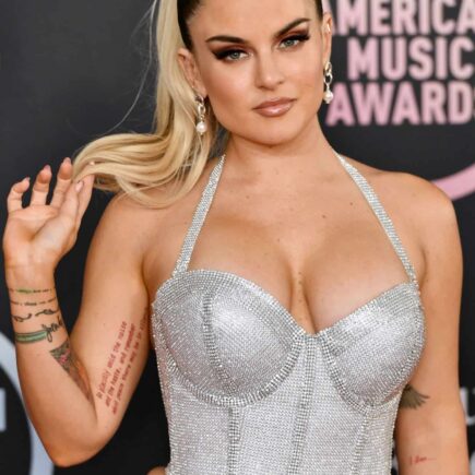 JoJo was a Bombshell at American Music Awards 2021 in Los Angeles