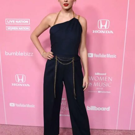 Taylor Swift at Billboard Women in Music 2019 in LA