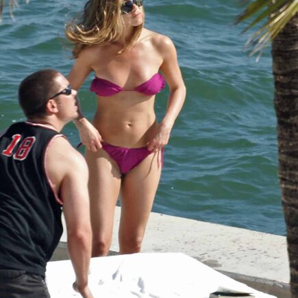 Jennifer Aniston Shows Off Her Figure in a Pink Bikini in Miami