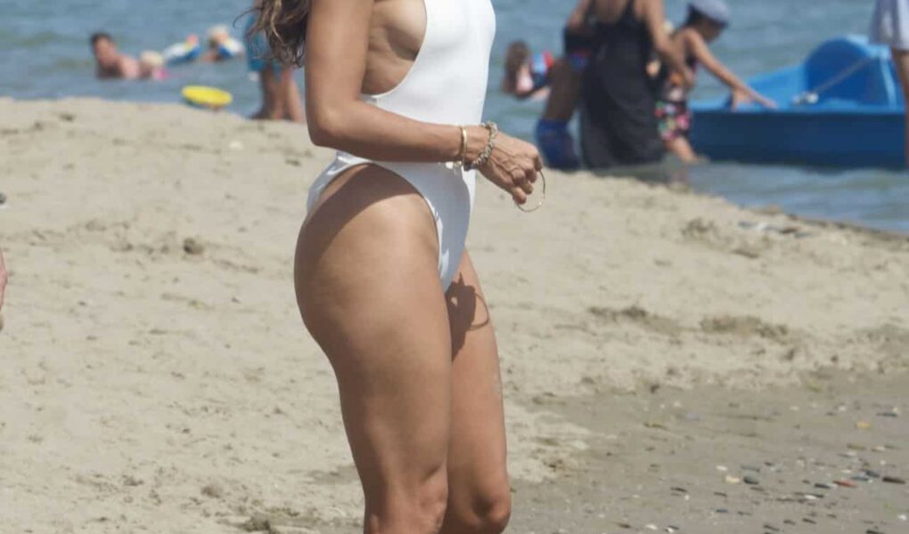 Eva Longoria is a Beach Goddess in an Eye-catching Swimsuit in Marbella