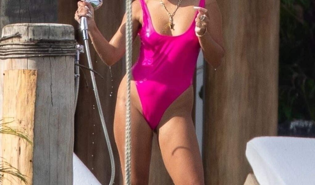 Vanessa Hudgens Flaunts her Incredible Body in a Pink Swimsuit in Mexico