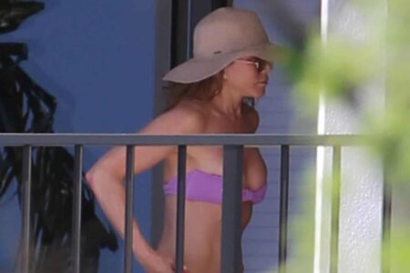 Jennifer Aniston Wears a Tiny Bikini During a Break from Filming in Hawaii