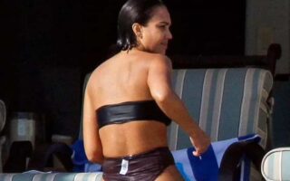 Jessica Alba Sets the Temperature Rocketing in a Bikini on a Cabo Holiday