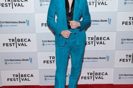 Hailee Steinfeld Shines in Teal Suede Suit at 2023 Tribeca Festival