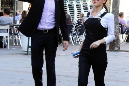 Emma Watson was Absolutely Gorgeous During Lunch with her Mom in Madrid