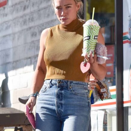 Hilary Duff Stops to Grab a Slurpee at a 7-Eleven in Studio City