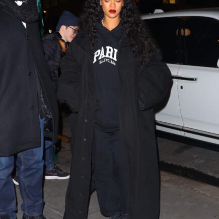 Rihanna Wore an All-black Outfit as She Shopped at the Bottega Veneta Store