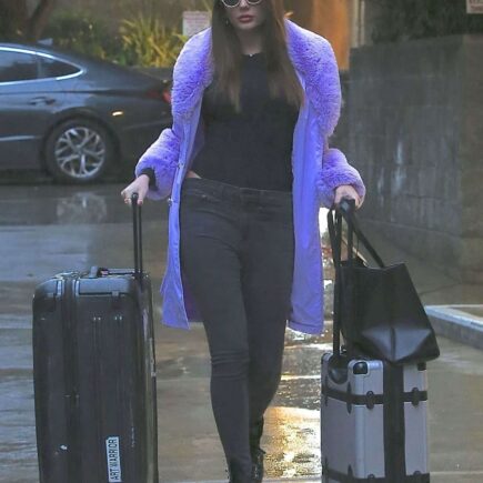 Zita Vass Looked Fantastic as she Hurries to Catch a Flight to Aspen