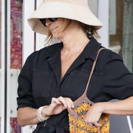 Julia Roberts Smiling and Enjoying Shopping on the Gold Coast in Australia