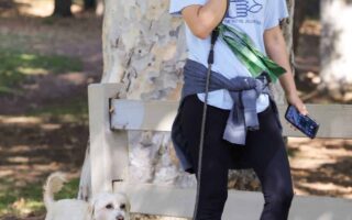 Natalie Portman had the Relaxing Day with her Dog Penny in the Park
