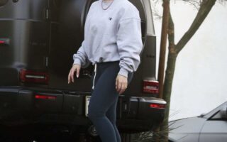 Hilary Duff was Energetic in Tight Leggings as she Ran Errands in the City
