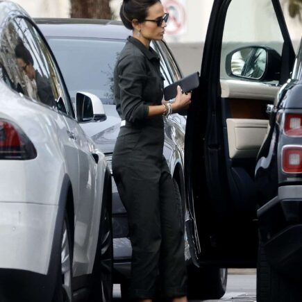 Jordana Brewster Looked Amazing and Chic Once Again in Dark Jumpsuit