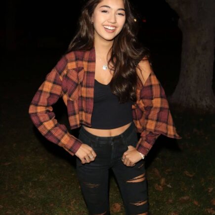 Kylin Kalani Stepped Out with Friends in LA Looking Casually Stylish