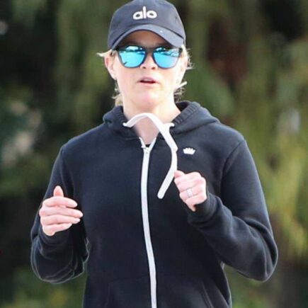 Reese Witherspoon Morning Jog in Brentwood