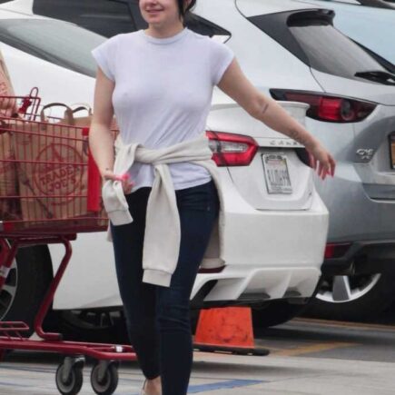 Ariel Winter Leaving Grocery Shopping in Studio City