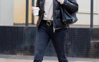 Cindy Crawford is All Smiling as She Takes a Cup of Coffee in NYC