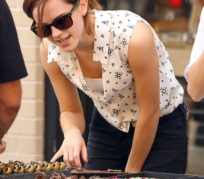 Emma Watson Enjoys Shopping for Jewelry from Street Vendors in NY