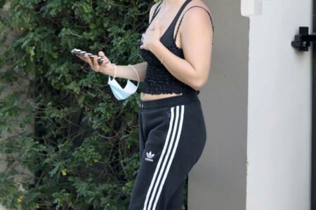 Billie Lourd Rocks a Sporty Style in Los Angeles