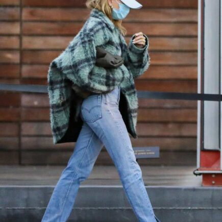 Hailey Bieber and Justin Bieber Out in Christmas Shopping at Maxfield LA