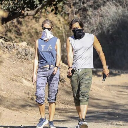 Gwyneth Paltrow and Brad Falchuk Hiked in a Very Similar Outfits in LA