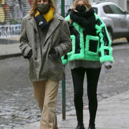 Pregnant Elsa Hosk and Tom Daly Strolls Through Gloomy NYC