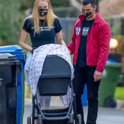 Sophie Turner And Joe Jonas Walk With Their Baby Girl Around Their Neighborhood