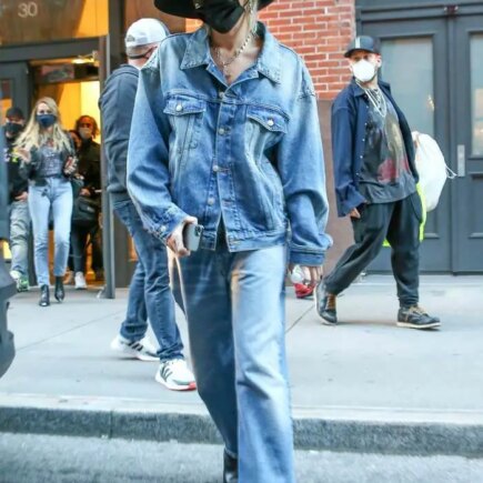 Miley Cyrus in an All-denim Outfit for Her Work Day in New York