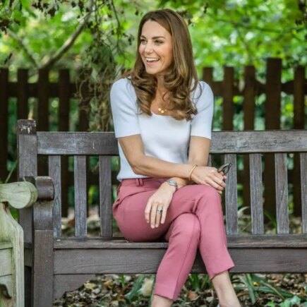 Kate Middleton Wore a Necklace with Initials of her Kids in Battersea Park