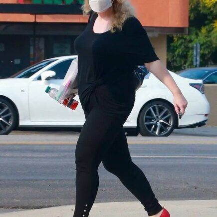 Rebel Wilson in an All-black Outfit While Running Errands in Los Angeles