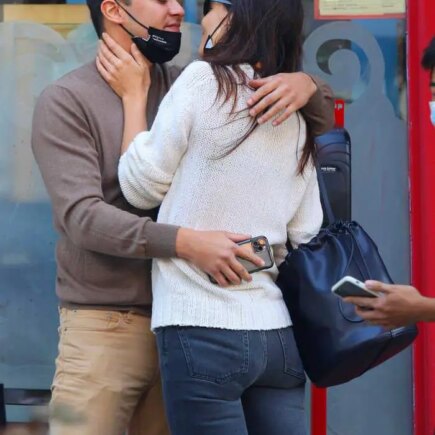 Katie Holmes Locks Lips with Chef Emilio Vitolo Jr. in NYC