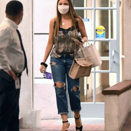 Sofia Vergara Cuts a Sexy Look as She Steps Out for Some Shopping in LA