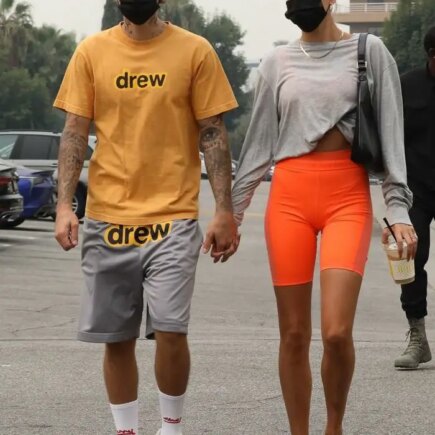 Hailey Bieber and Justin Walked Hand-in-hand as they Headed to Yoga Class
