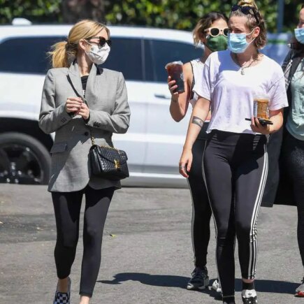 Emma Roberts Meets Up with Kristen Stewart for Coffee in LA