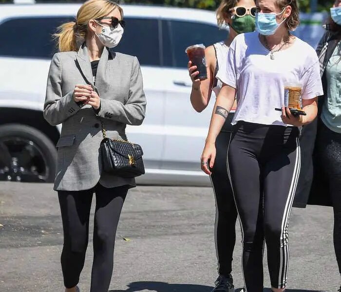 Emma Roberts Meets Up with Kristen Stewart for Coffee in LA