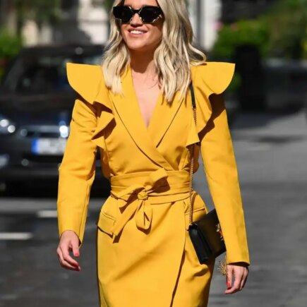 Ashley Roberts Oozes Summer Chic in a Short Yellow Blazer Dress