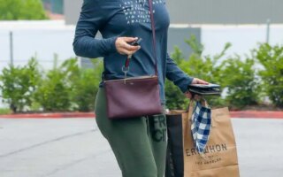 Kaley Cuoco Goes Casual and Make-up Free in Shopping