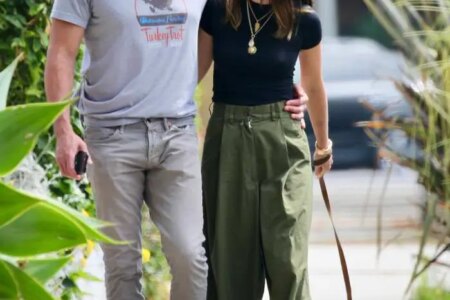 Ana de Armas and Ben Affleck Out on a Romantic Stroll