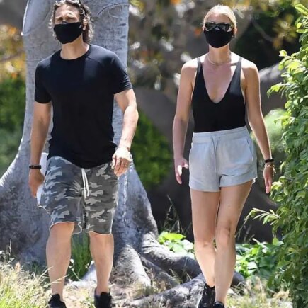 Gwyneth Paltrow Flaunts her Knockout Legs in LA