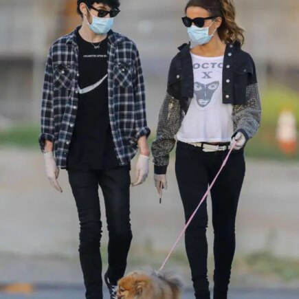 Kate Beckinsale Enjoys in a Stroll with BF Goody Grace