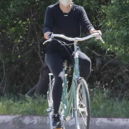 Reese Witherspoon Stays Active on a Bike Ride in Malibu
