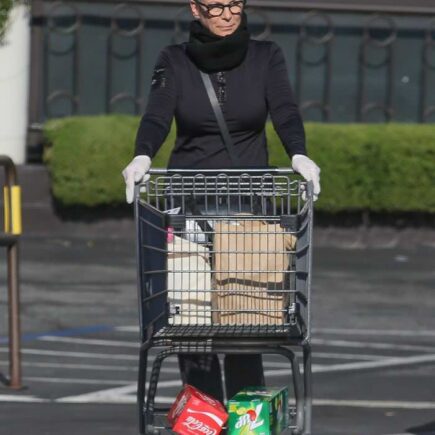 Jamie Lee Curtis Grocery Shopping in Pacific Palisades