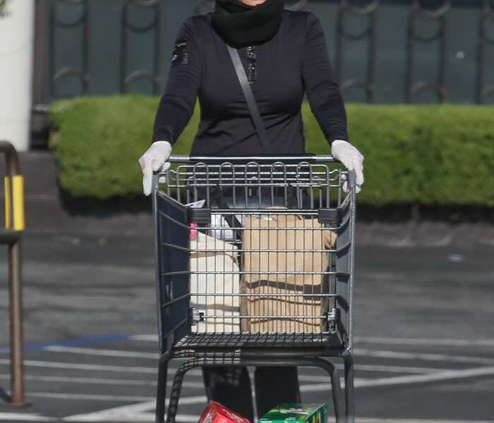Jamie Lee Curtis Grocery Shopping in Pacific Palisades