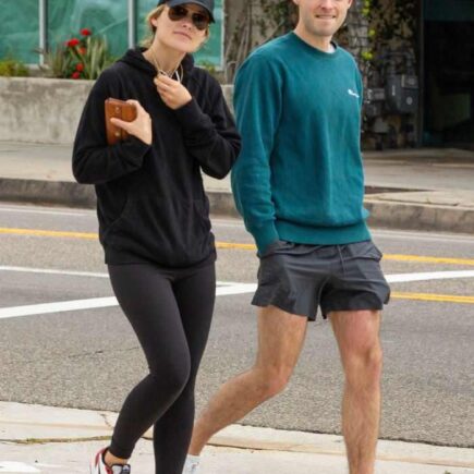 Olivia Wilde With her Brother Strolling Around Silver Lake