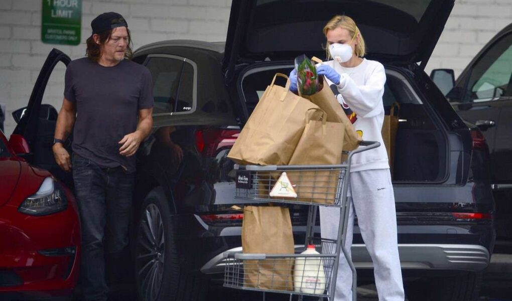 Diane Kruger and Norman Reedus in Grocery Shopping