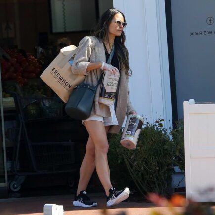 Jordana Brewster Shopping in Pacific Palisades