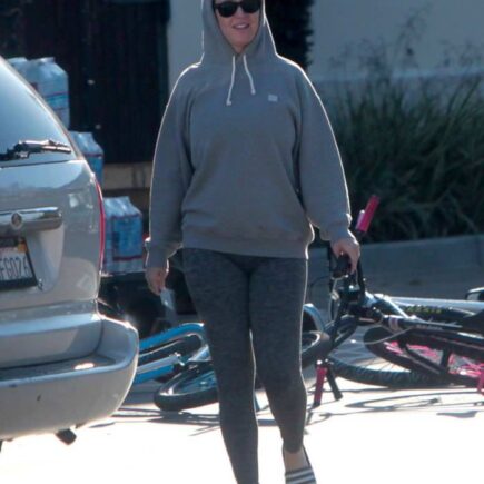 Katy Perry in All Grey at Gas Station Shop in LA