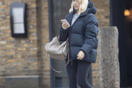 Holly Willoughby Running Errands in London