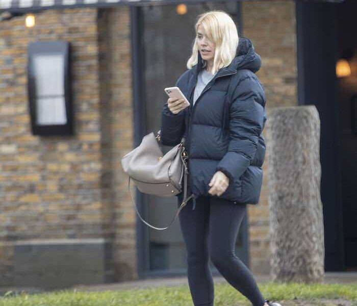 Holly Willoughby Running Errands in London