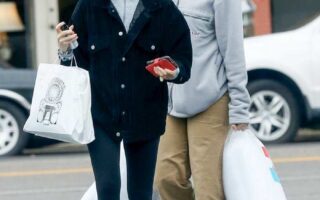 Felicity Huffman Wears a Surgical Mask While Shopping in LA